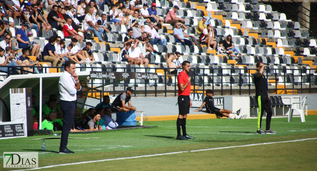 Imágenes del CD. Badajoz 2 - 1 AD Ceuta FC