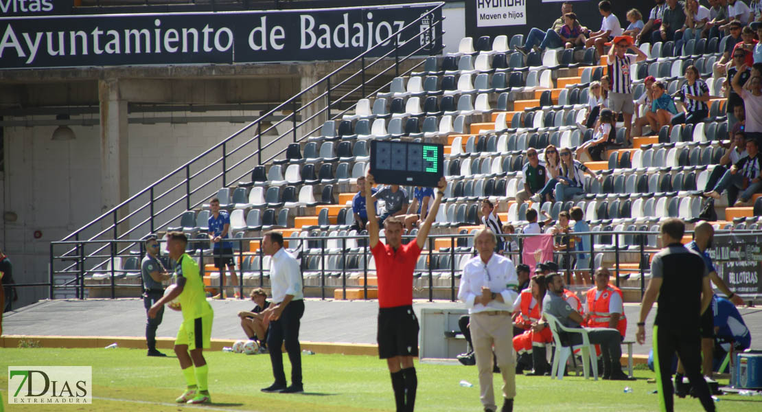 Imágenes del CD. Badajoz 2 - 1 AD Ceuta FC