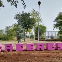 Cáceres ya cuenta con nuevas letras en homenaje a la mujer