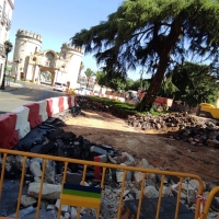 Cambio del tráfico en la Plaza Reyes Católicos este lunes