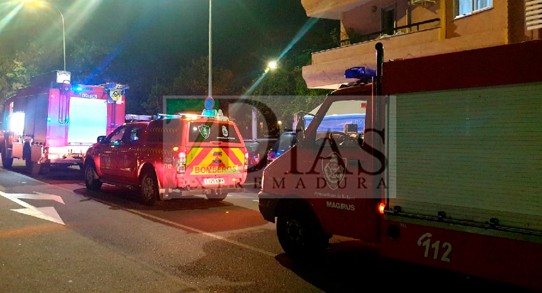 Incendio en un bar de la plaza Santa María de la Cabeza en Badajoz