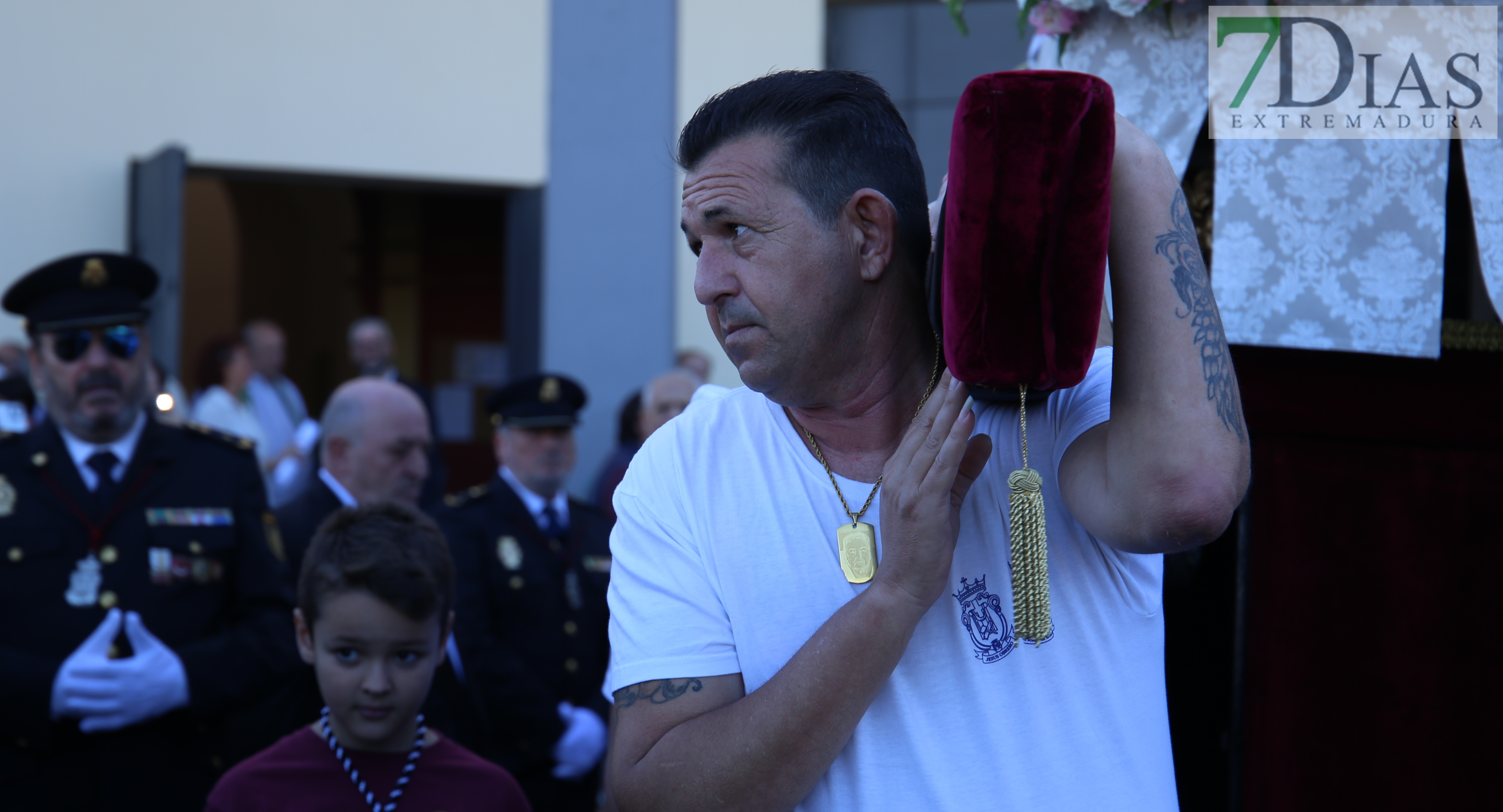 Sentimientos a flor de piel en el acto conmemorativo del 25 aniversario de riada en Badajoz