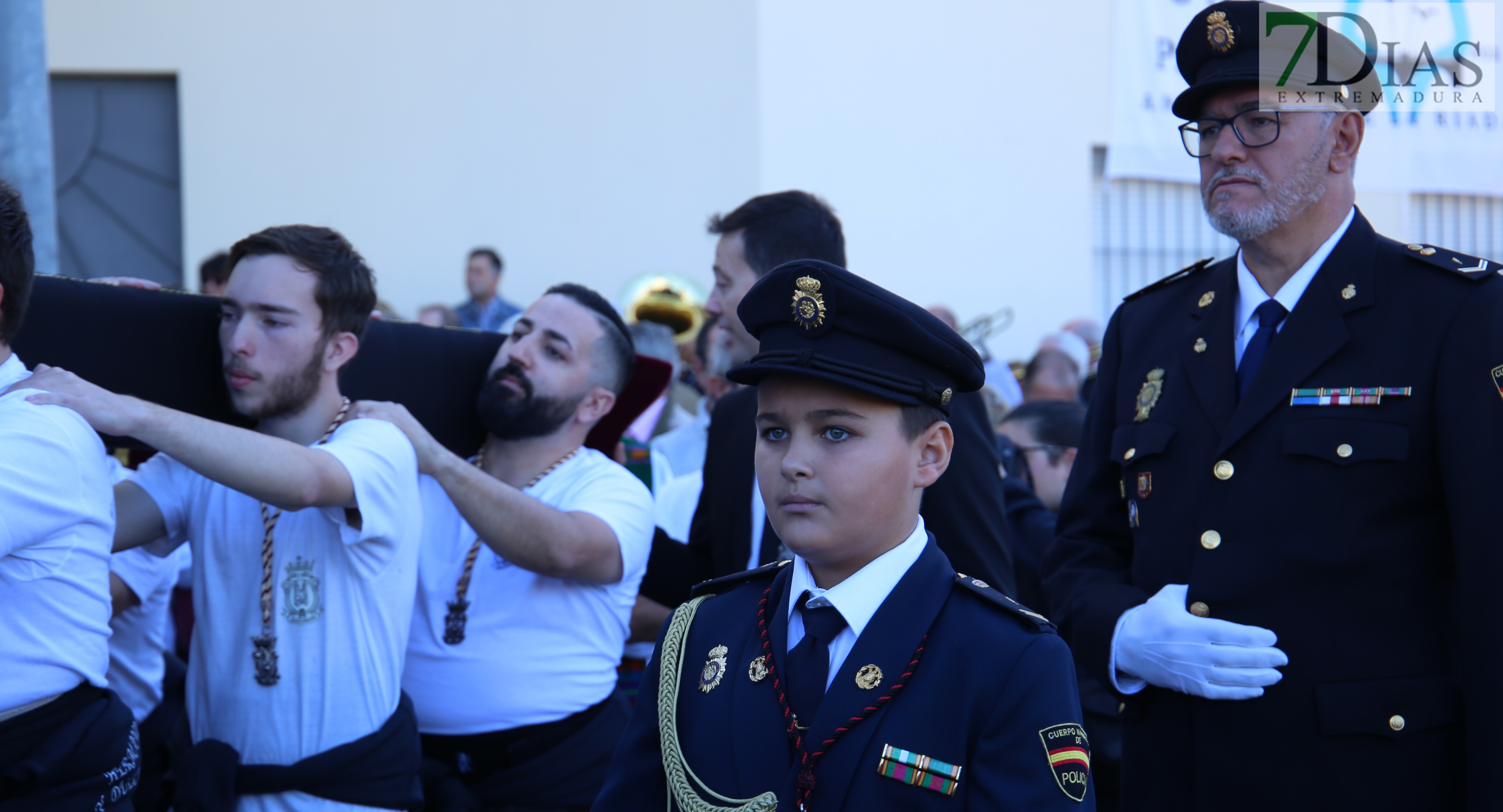 Sentimientos a flor de piel en el acto conmemorativo del 25 aniversario de riada en Badajoz