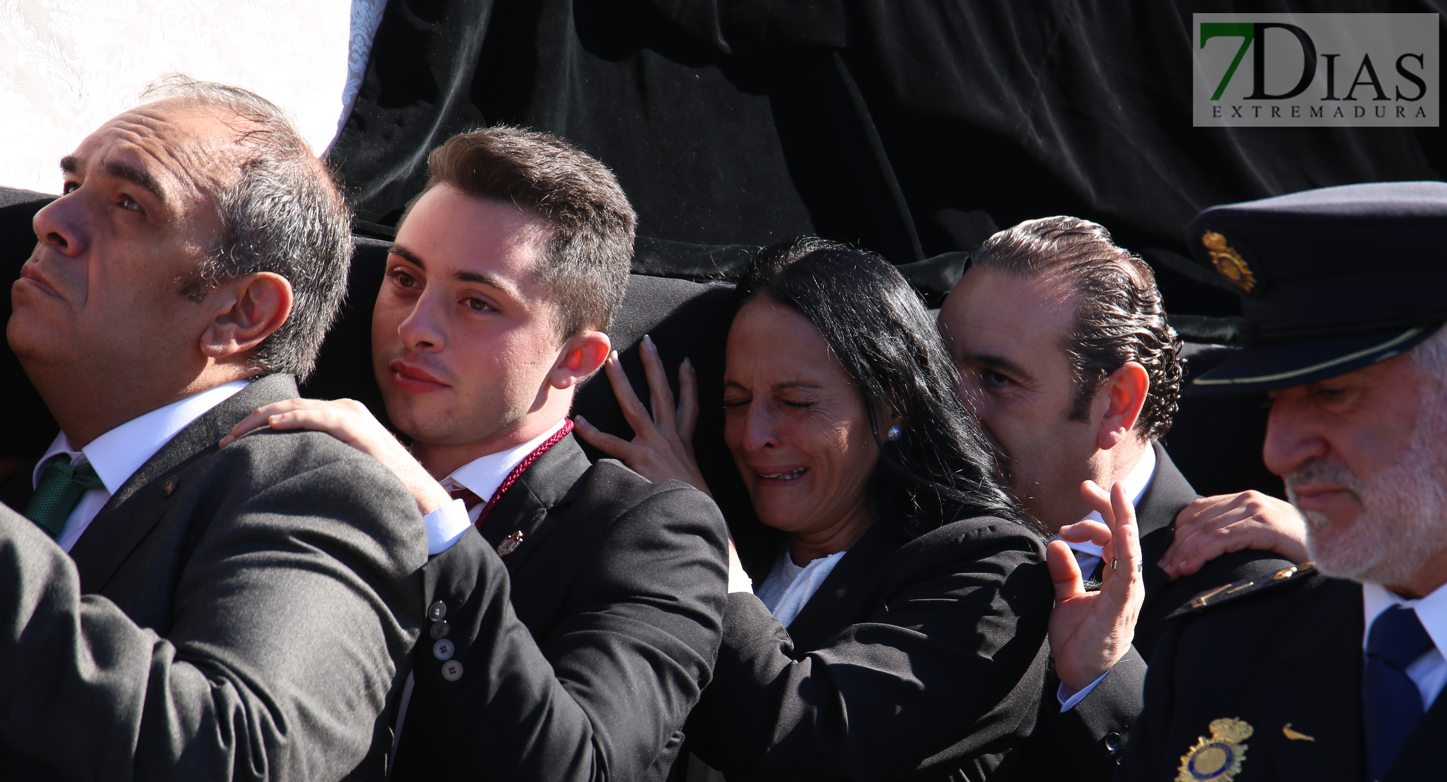 Sentimientos a flor de piel en el acto conmemorativo del 25 aniversario de riada en Badajoz