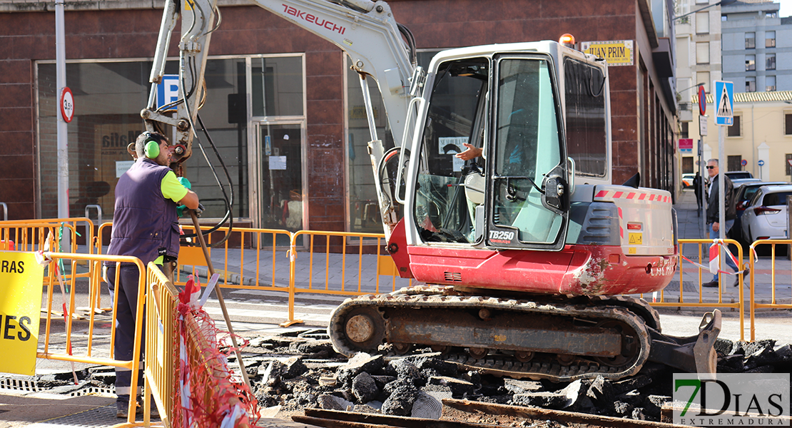 Obras de Puerta de Palmas: salen a la luz más metros de la antigua vía