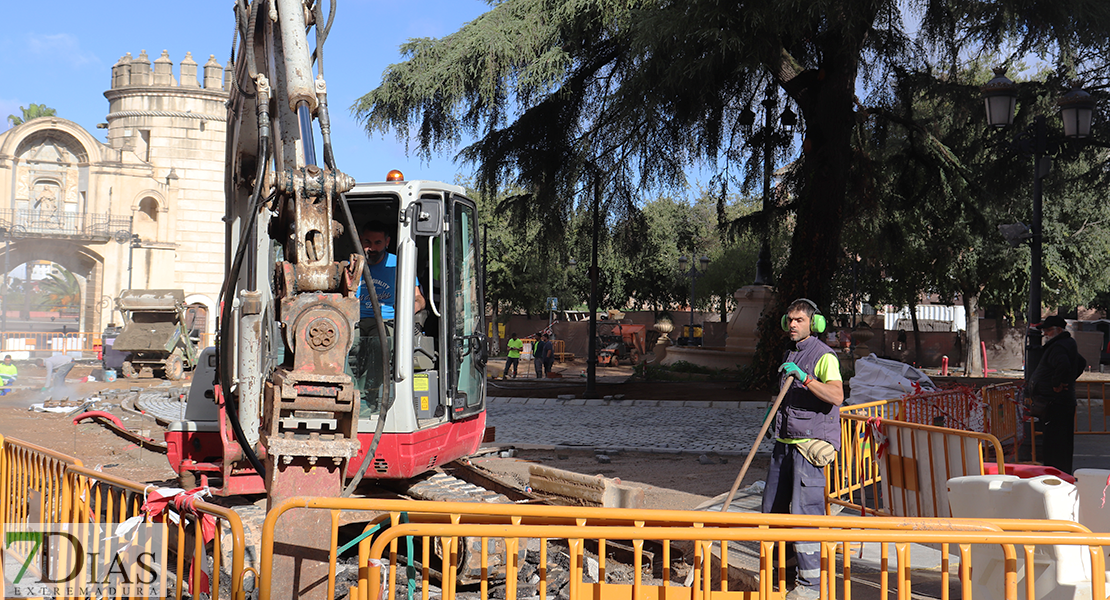 Obras de Puerta de Palmas: salen a la luz más metros de la antigua vía