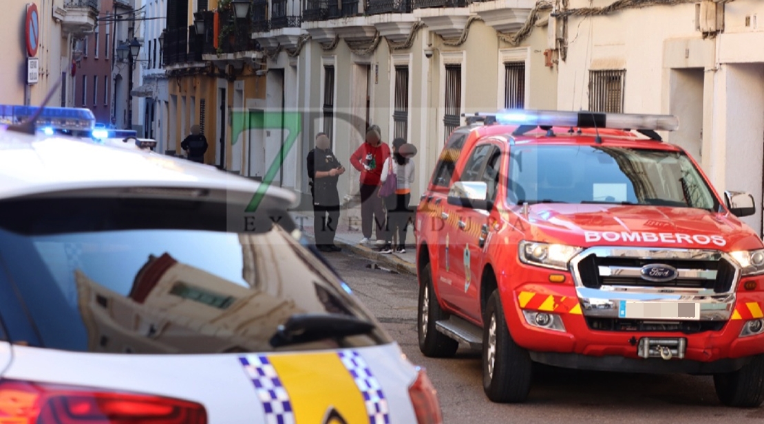 Los Bomberos acuden a un incendio en la Residencia ‘Julio Cienfuegos’ de Badajoz