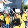 Los bomberos forestales se manifiestan ante la Asamblea de Extremadura