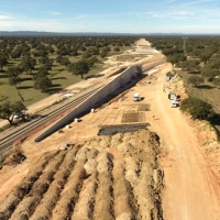 Avanza la construcción de montaje del tramo Talayuela-Plasencia