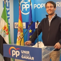 Según PP Vara deja en la estacada a los jóvenes extremeños