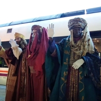 Los Reyes Magos llegan en tren a Badajoz