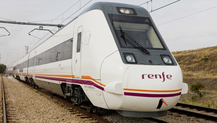 Renfe emite 20.318 abonos gratuitos de Media Distancia de Extremadura