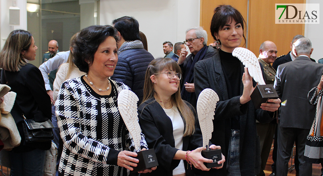 Tres extremeñas que rompen barreras reciben un premio en Badajoz