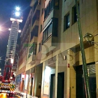 Colisiona contra una farola en Badajoz