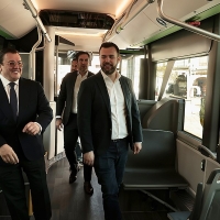 Cáceres añade el primer autobús eléctrico a su flota