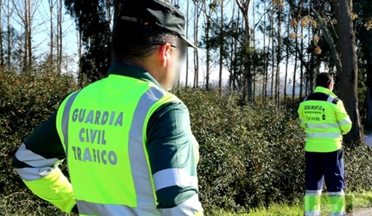 Rescatan a una mujer atrapada tras un accidente cerca de Don Benito (BA)