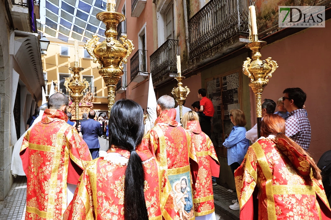 Las mejores imágenes del Domingo de Resurrección en Badajoz