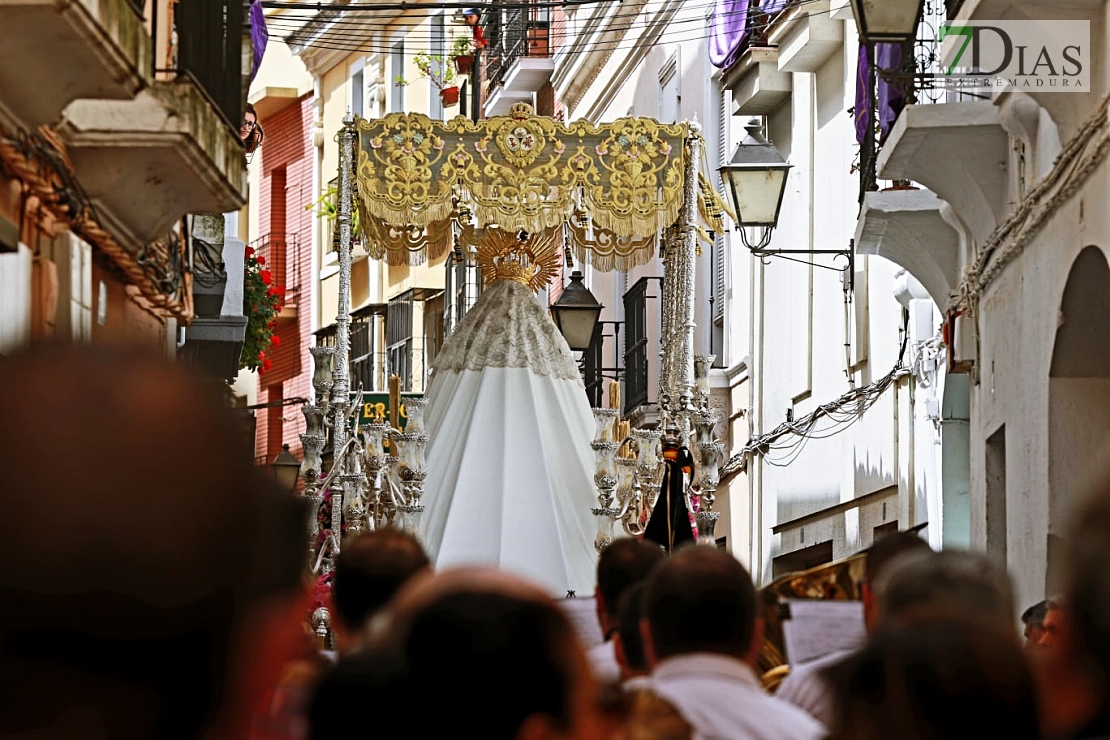 Las mejores imágenes del Domingo de Resurrección en Badajoz