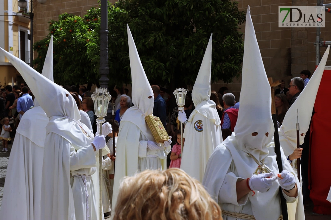 Las mejores imágenes del Domingo de Resurrección en Badajoz