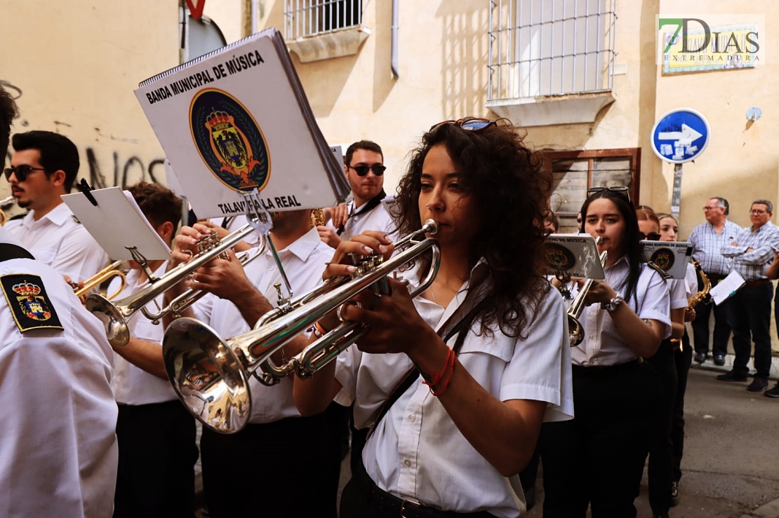 Las mejores imágenes del Domingo de Resurrección en Badajoz