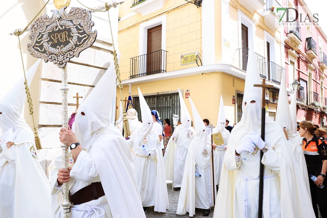 Las mejores imágenes del Domingo de Resurrección en Badajoz