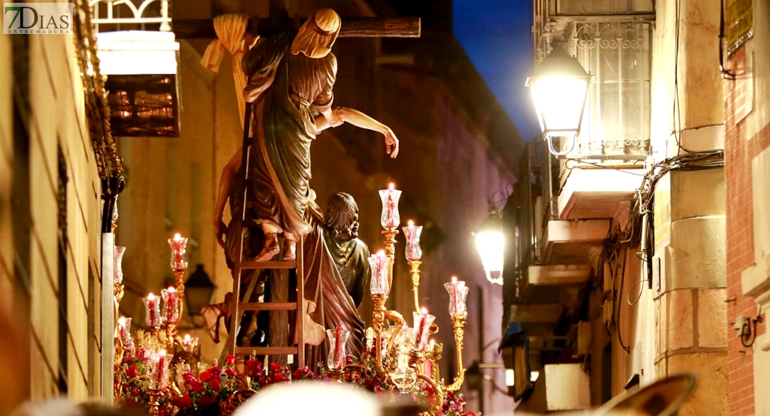 Las mejores imágenes del miércoles Santo en Badajoz