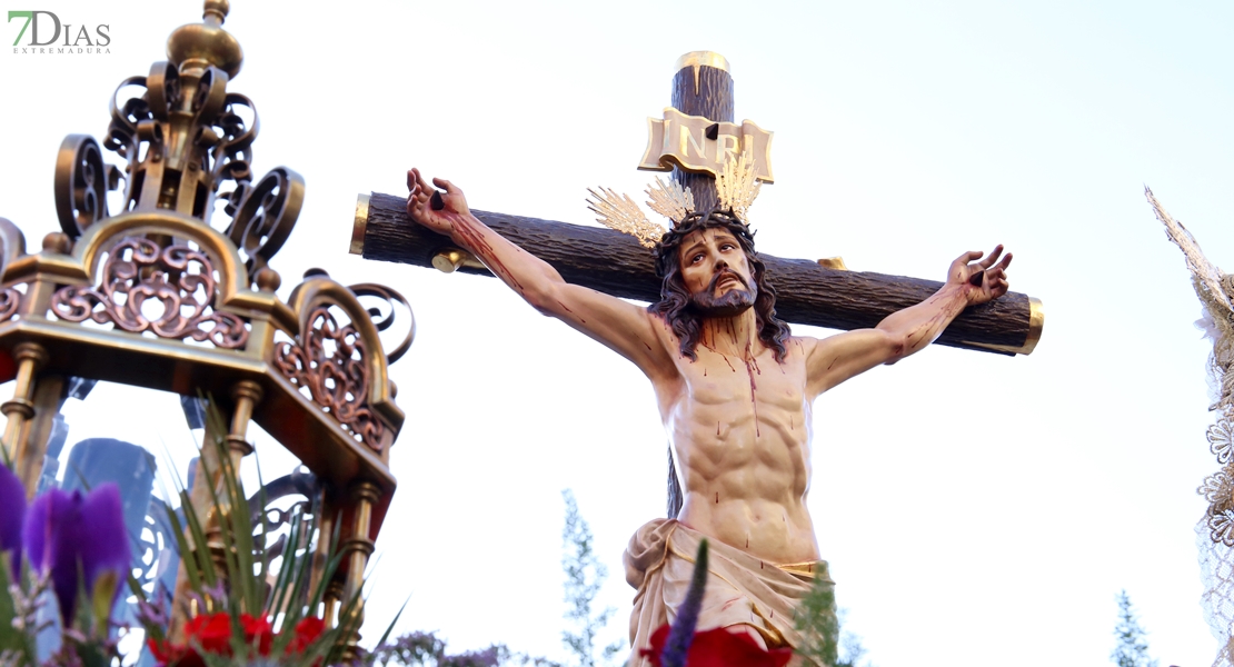 Las mejores imágenes del Martes Santo en Badajoz