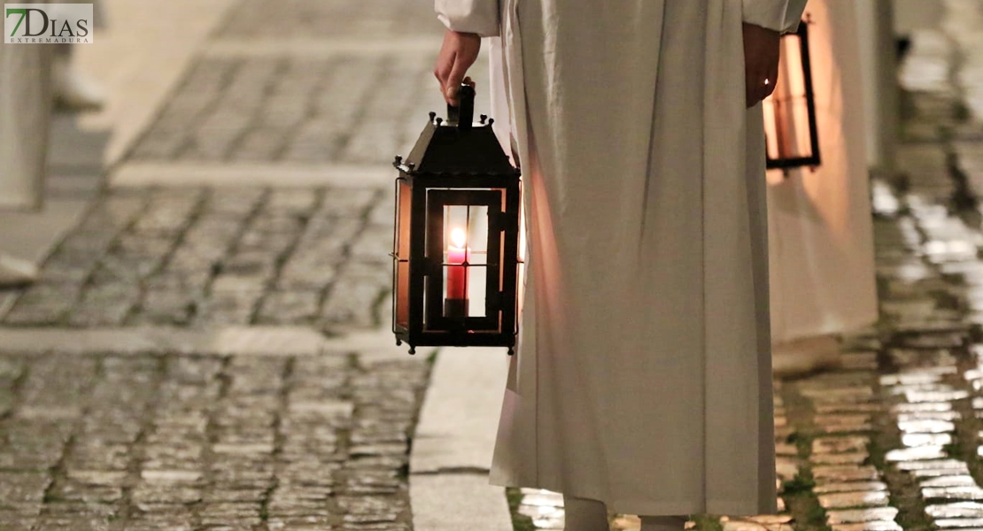 Las mejores imágenes del miércoles Santo en Badajoz