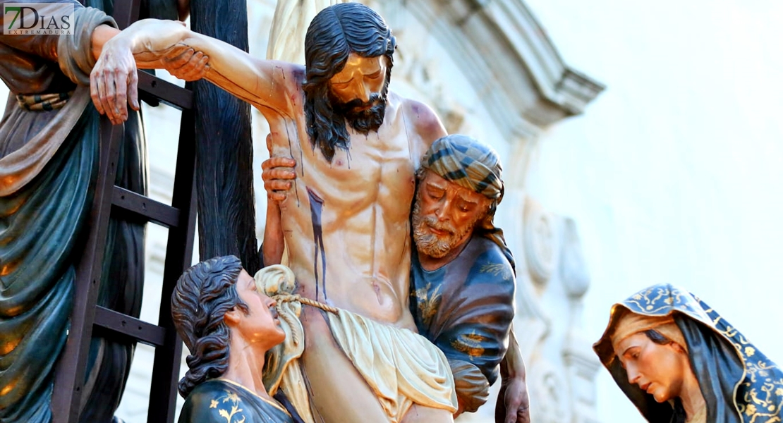 Las mejores imágenes del miércoles Santo en Badajoz