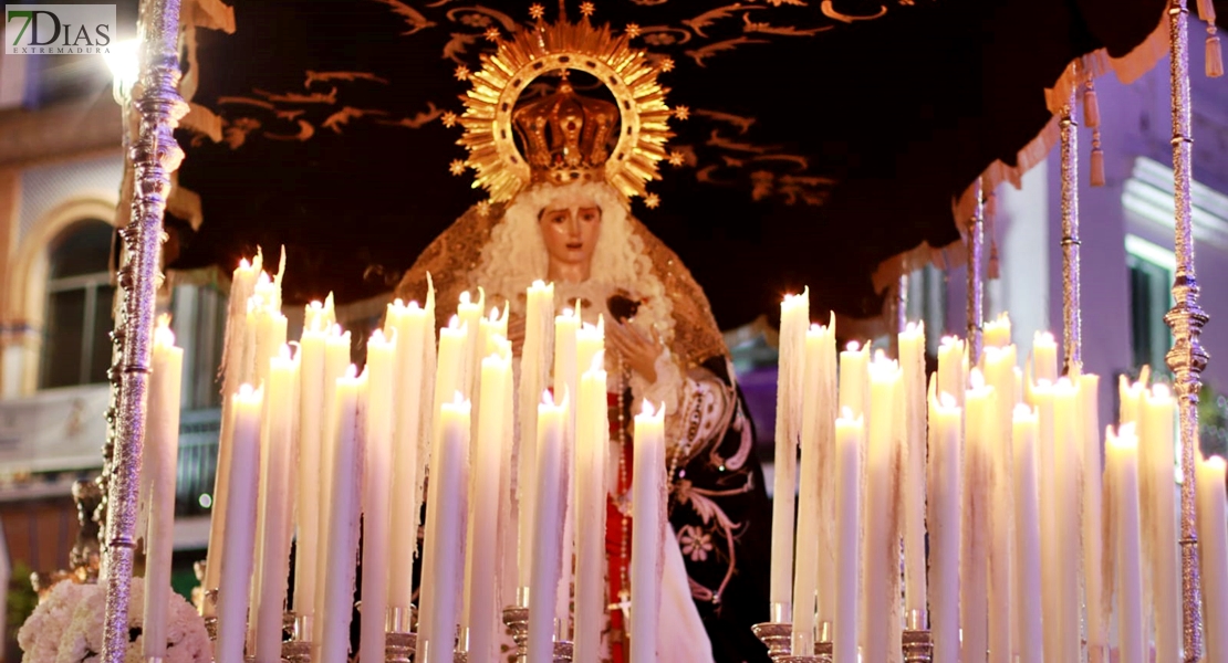 Las mejores imágenes del miércoles Santo en Badajoz