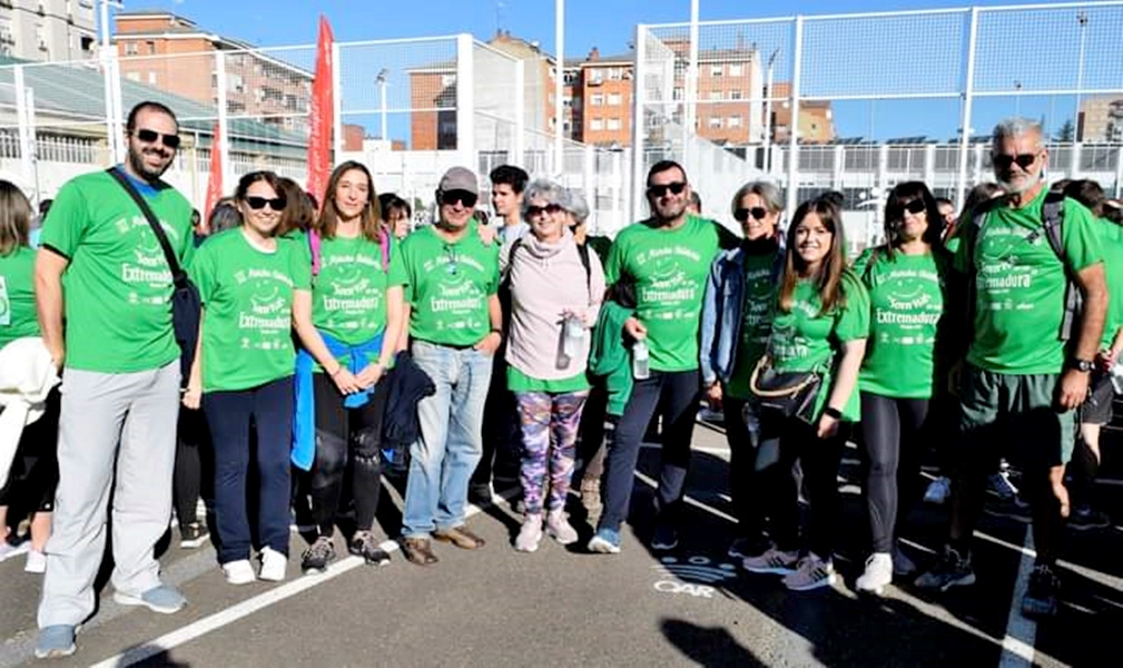 Éxito de participación en la III marcha solidaria AOEX