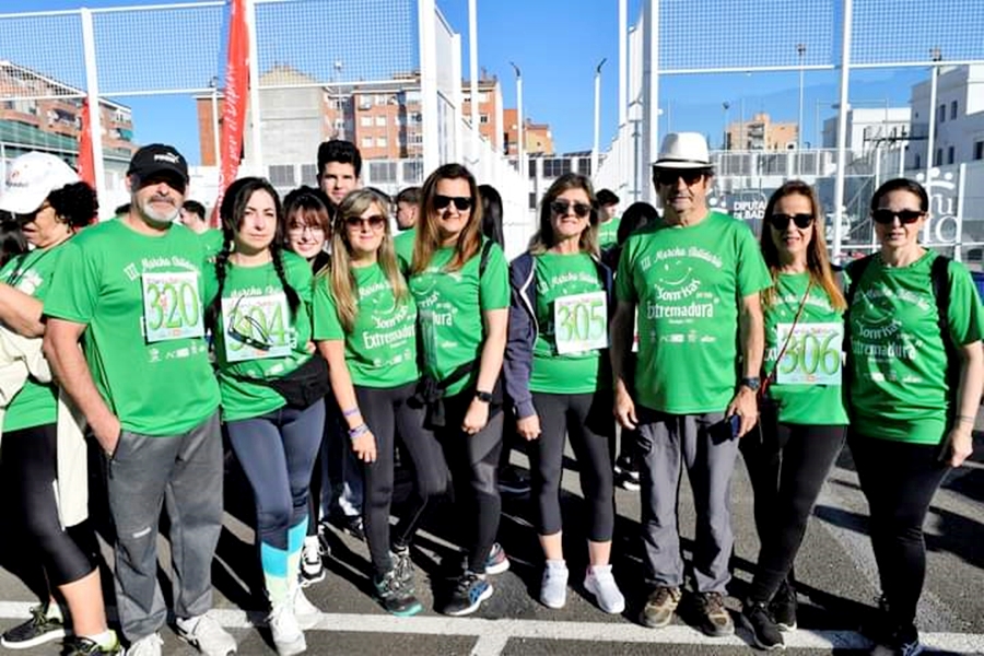 Éxito de participación en la III marcha solidaria AOEX