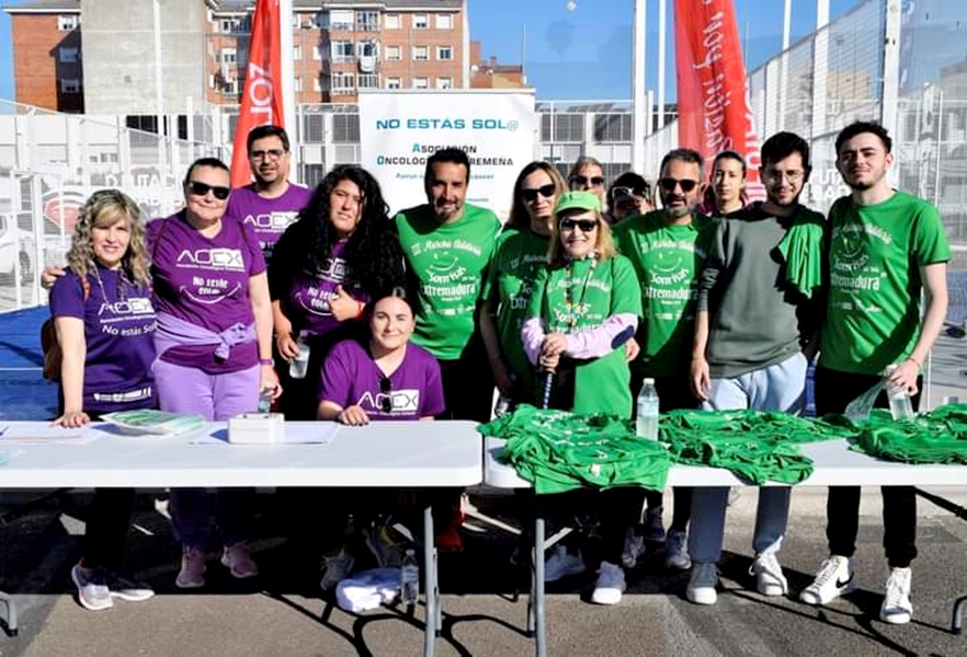 Éxito de participación en la III marcha solidaria AOEX