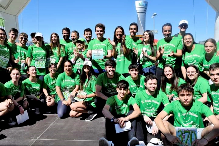 Éxito de participación en la III marcha solidaria AOEX