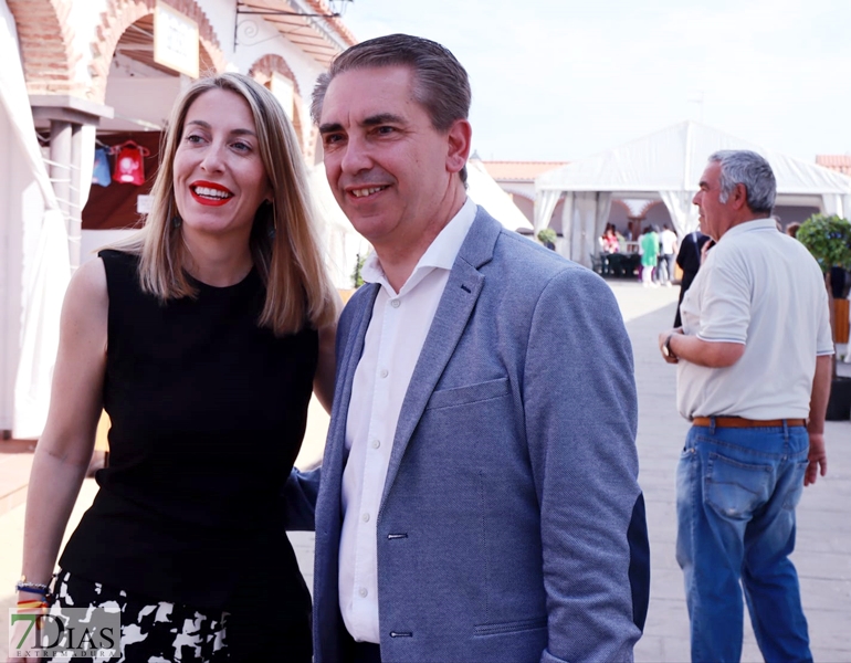 Inauguración del Certamen Gastronómico del Cerdo Ibérico en Barcarrota