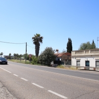 Vecinos carretera de Sevilla: “Llevamos más de 60 años sin agua potable ni desagües”