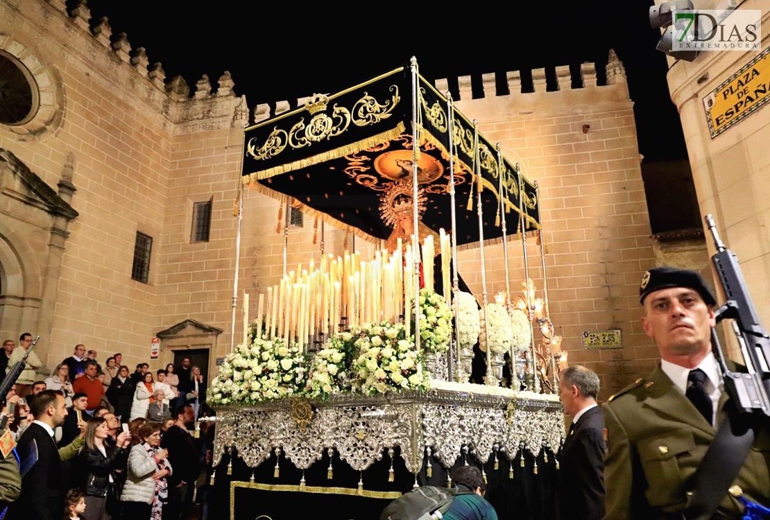 Las mejores imágenes del Lunes Santo en Badajoz