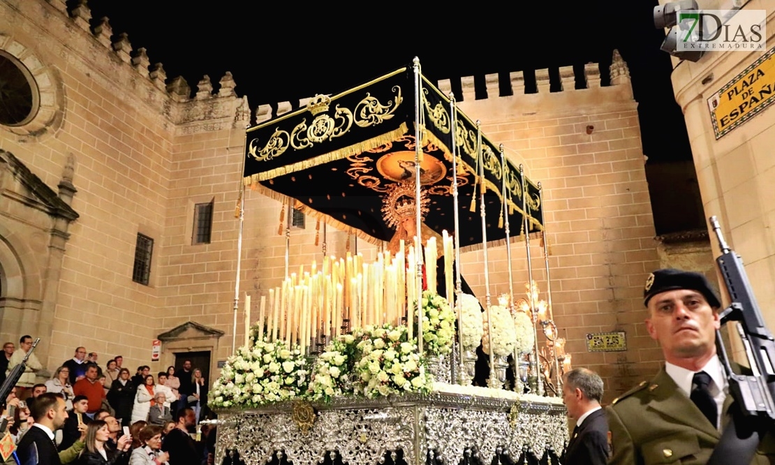 Las mejores imágenes del Lunes Santo en Badajoz