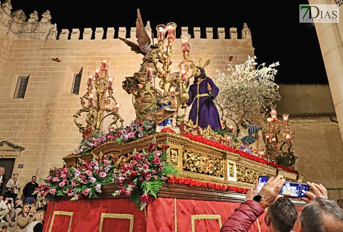 Las mejores imágenes del Lunes Santo en Badajoz