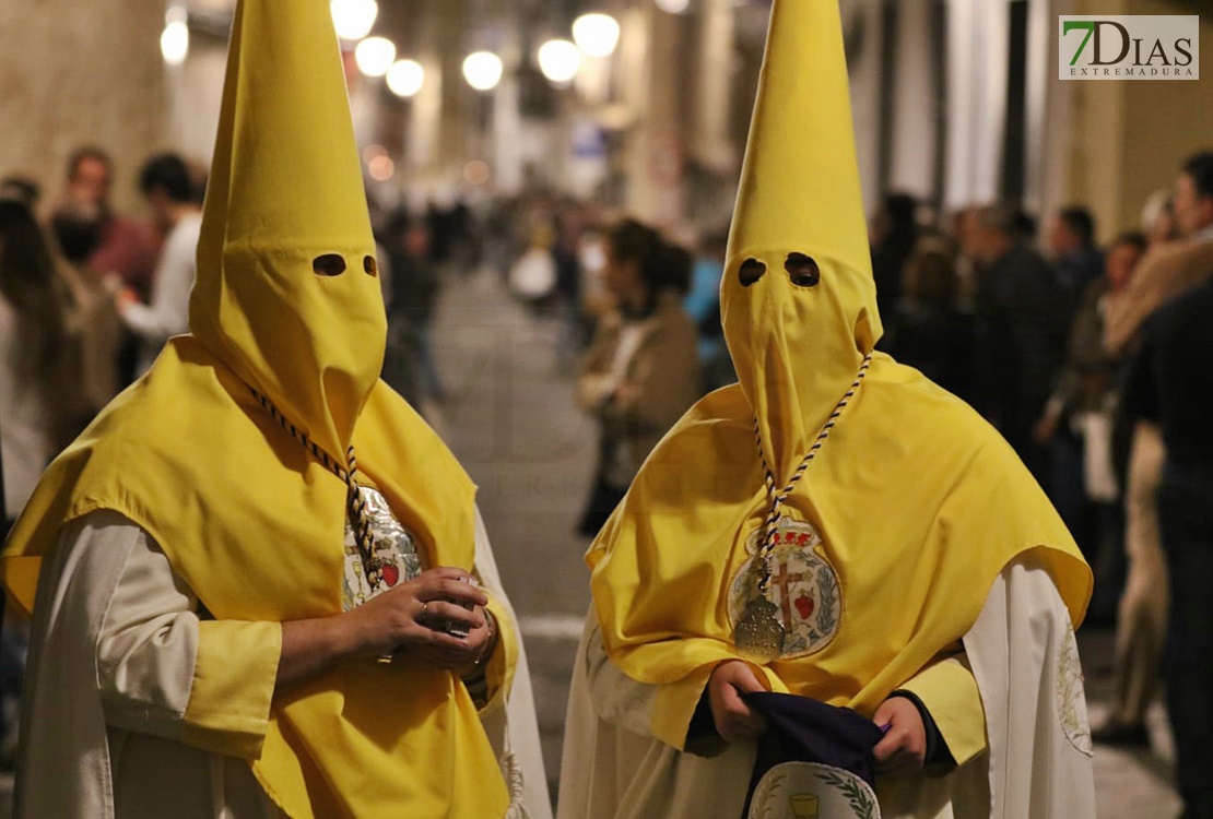 Las mejores imágenes del Lunes Santo en Badajoz