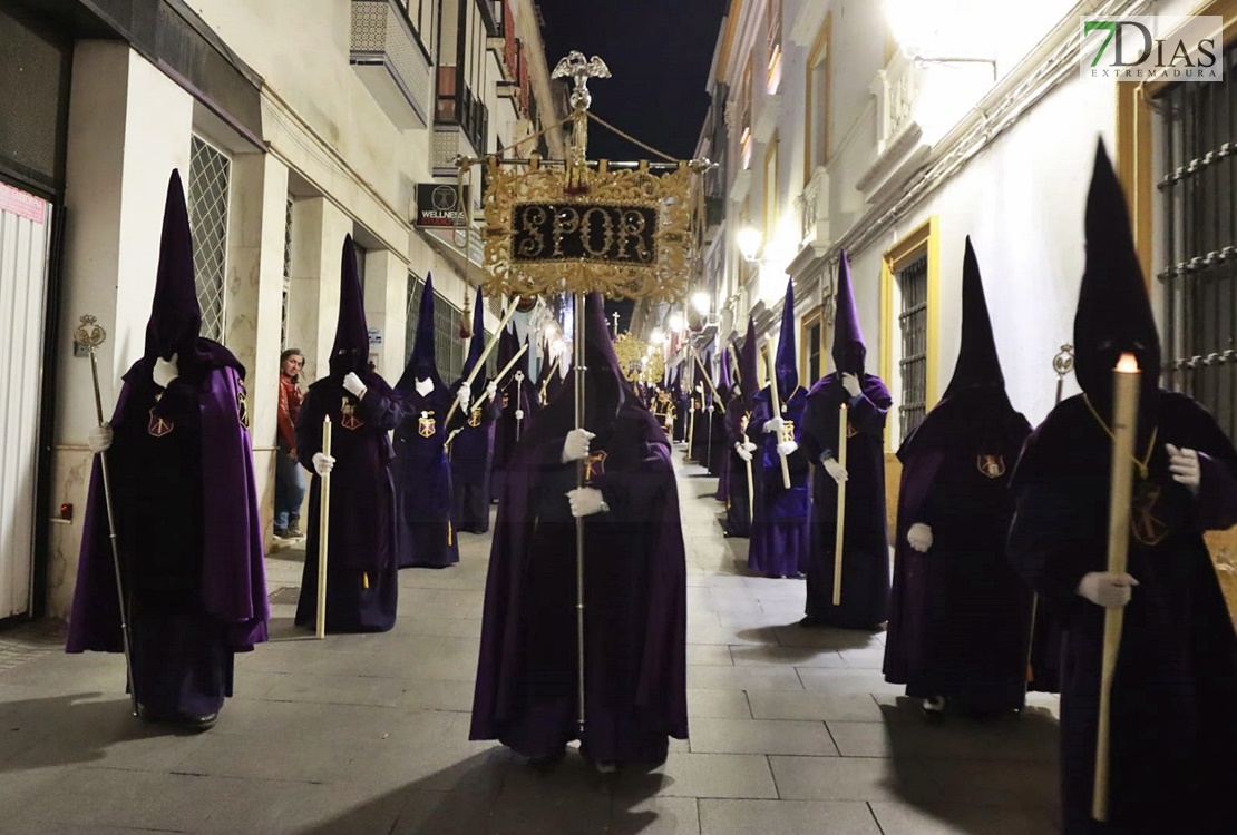 Las mejores imágenes del Martes Santo en Badajoz