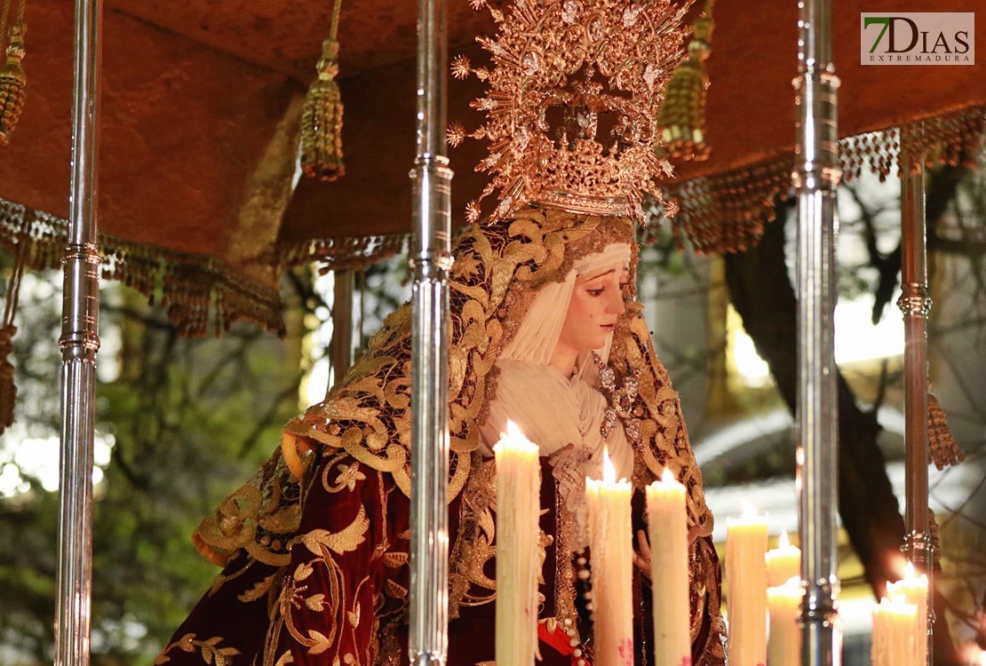 Las mejores imágenes del Martes Santo en Badajoz