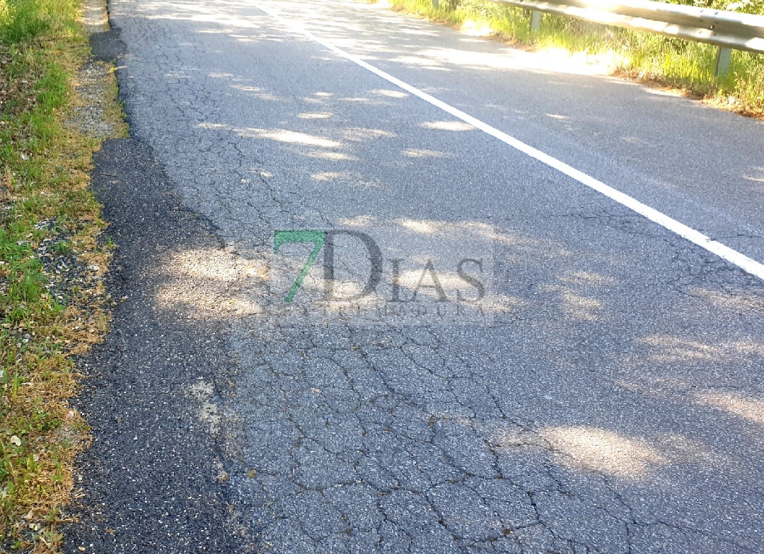 La carretera del norte extremeño que nadie arregla: &quot;Estamos cansados de tanta desidia&quot;