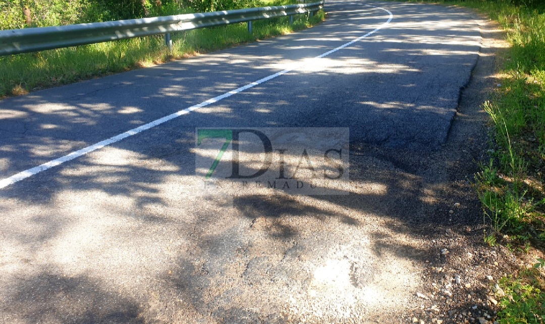 La carretera del norte extremeño que nadie arregla: &quot;Estamos cansados de tanta desidia&quot;