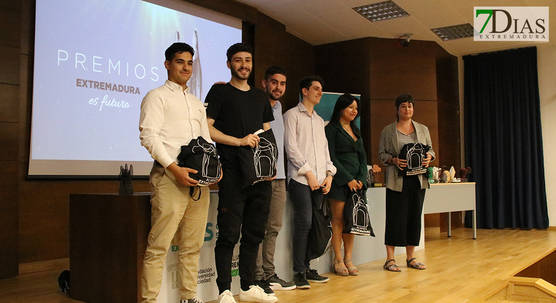 Entregan los premios &#39;Extremadura es futuro&#39;