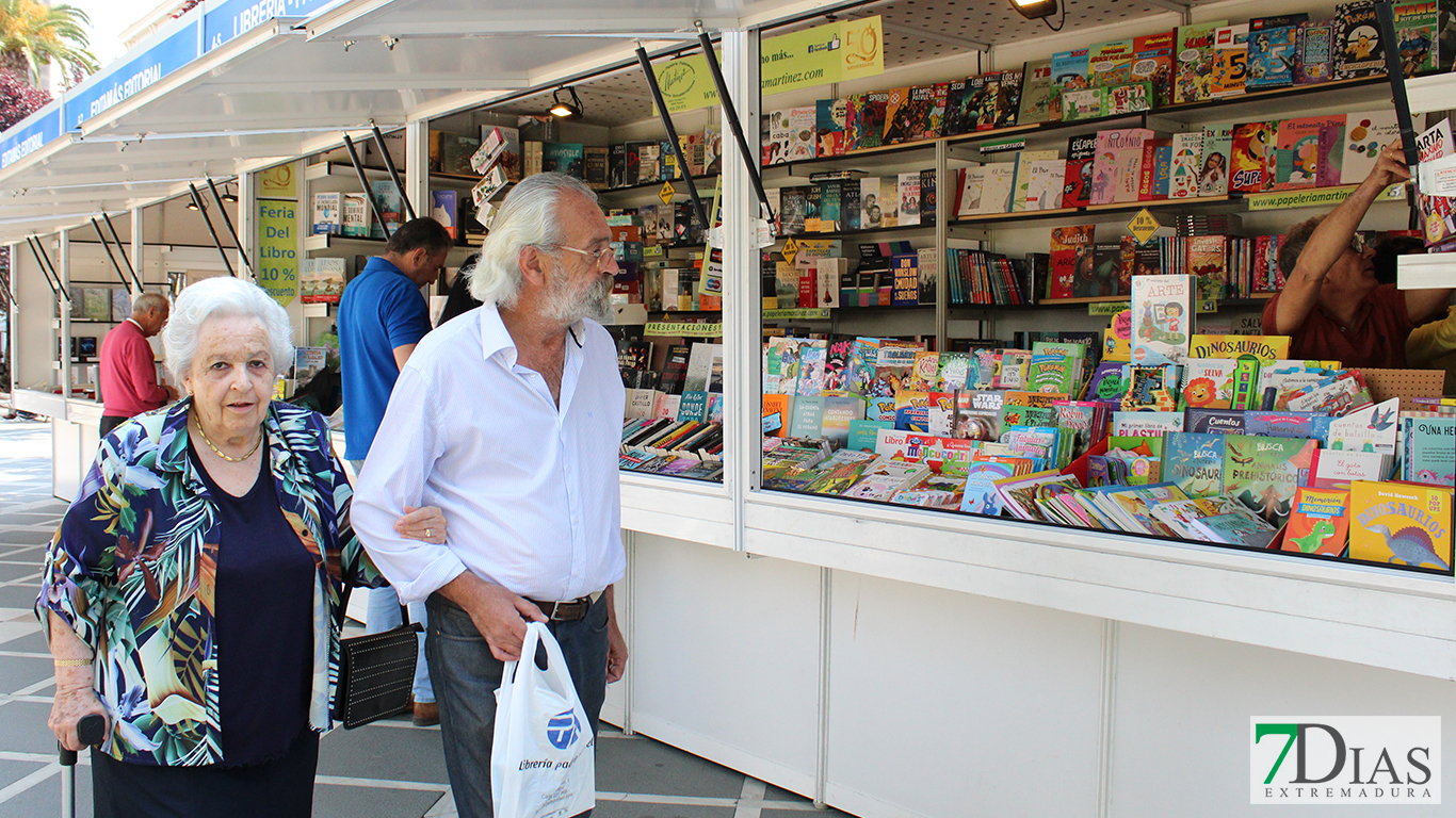 REPOR - La feria de libro de Badajoz, un lugar de ocio para todas las edades