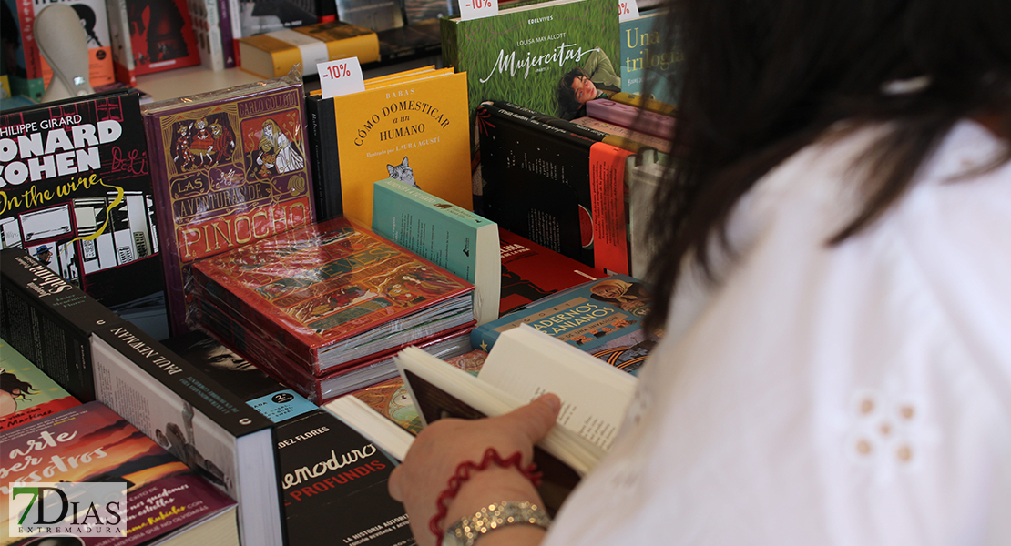 REPOR - La feria de libro de Badajoz, un lugar de ocio para todas las edades