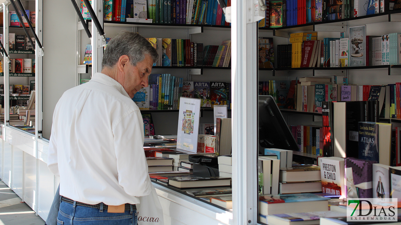 REPOR - La feria de libro de Badajoz, un lugar de ocio para todas las edades