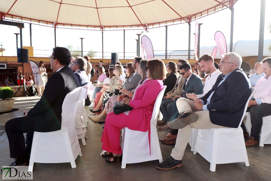 cambiar titular: Inauguración Salón del Jamón Jerez de los Caballeros