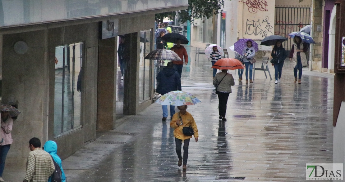 Alerta por tormenta y fuertes lluvias al sur de Badajoz y en el norte de Cáceres